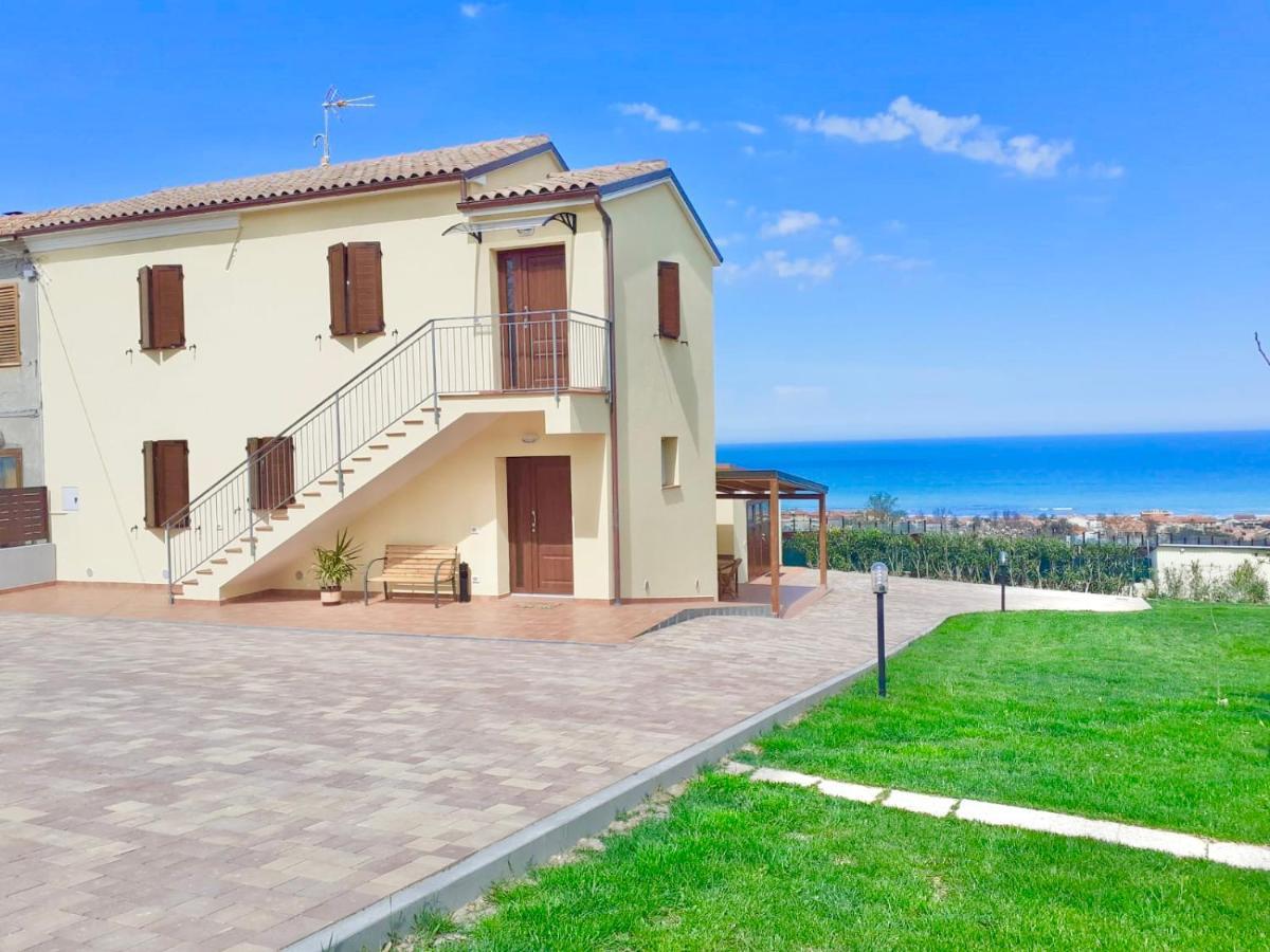 Casa Vacanze Con Vista Mare E Giardino - Amanecer 마르초카 디 세니갈리아 외부 사진
