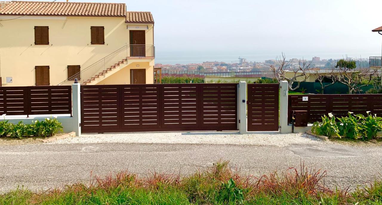 Casa Vacanze Con Vista Mare E Giardino - Amanecer 마르초카 디 세니갈리아 외부 사진